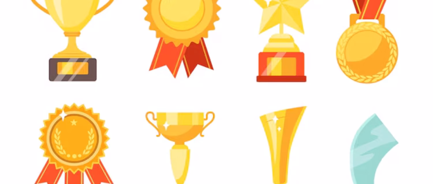 conjunto-de-ilustracoes-planas-de-copos-e-premios-de-ouro-colecao-de-trofeus-e-medalhas-de-ouro-para-vencedores-isolados-no-branco_74855-20581